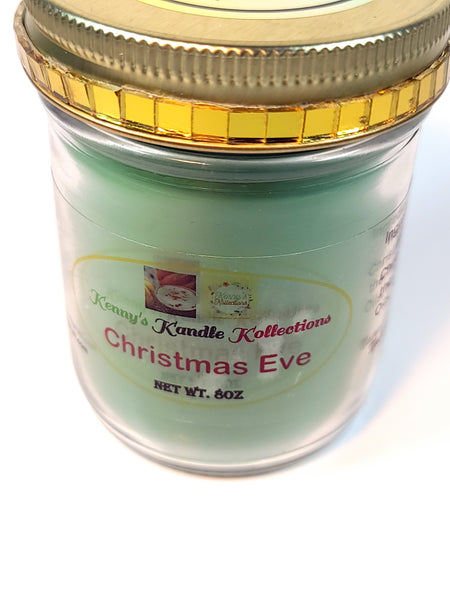 Handcrafted scented Candle - Christmas Eve - Green 8oz