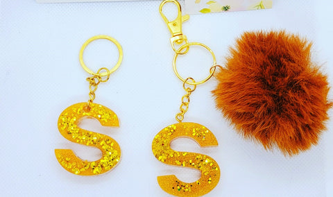 Resin Letter S Keychain - Gold